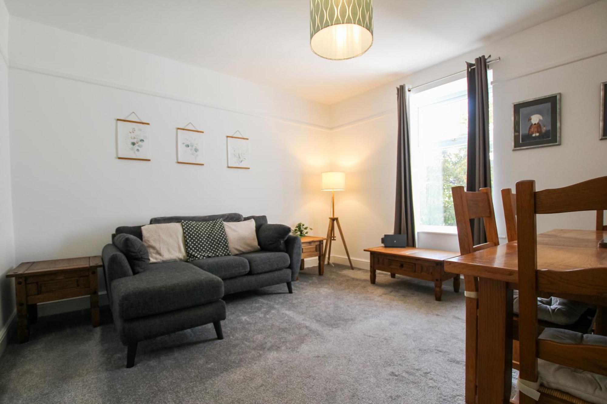 Fairways View - Spacious Apartment - Sleeps 6 - Lovely Views - By Rework Accommodation هويليك المظهر الخارجي الصورة